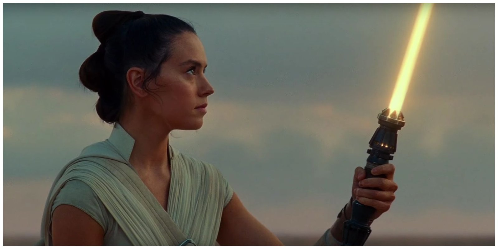 Star Wars, Rey Wields A Yellow Lightsaber